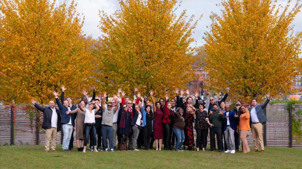 alumni group photo